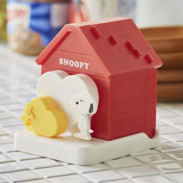 SNOOPY(スヌーピー)のゼクシィ付録 スヌーピーキッチンツール7点セット インテリア/住まい/日用品のキッチン/食器(収納/キッチン雑貨)の商品写真