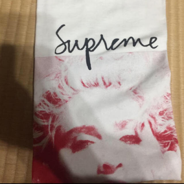 Madonna tee supreme マドンナ 驚きの値段で www.gold-and-wood.com