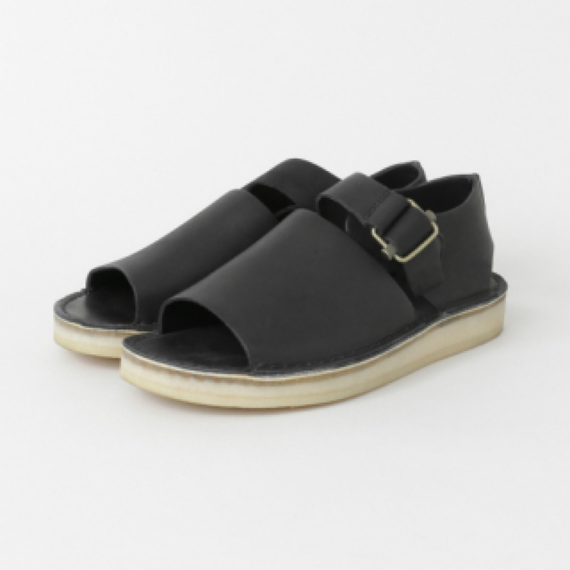 urban research doors  clarks コラボ レザーサンダル