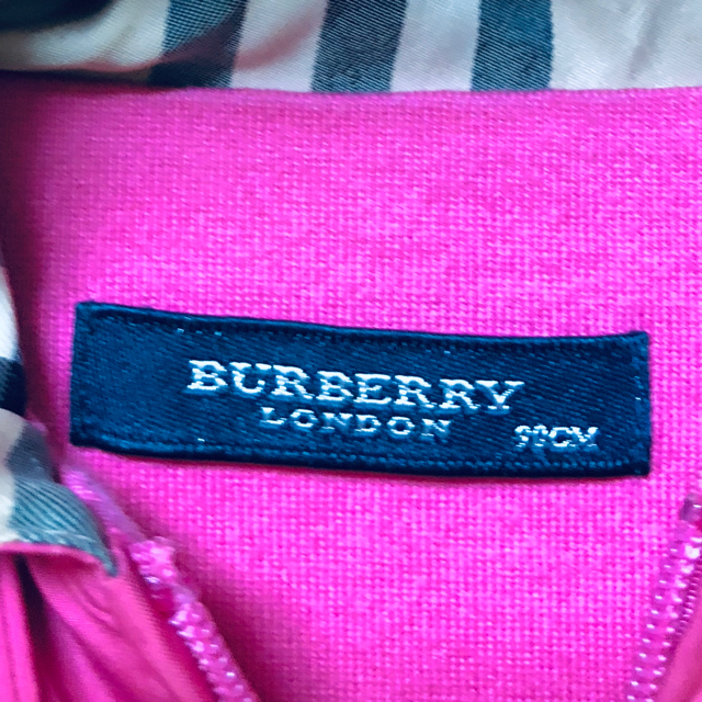 BURBERRY(バーバリー)のBURBERRY ウインドブレーカー 90 キッズ/ベビー/マタニティのキッズ服女の子用(90cm~)(ジャケット/上着)の商品写真