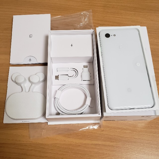 NTTdocomo(エヌティティドコモ)のdocomo Google Pixel 3 XL 128GB ホワイト スマホ/家電/カメラのスマートフォン/携帯電話(スマートフォン本体)の商品写真