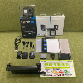 ゴープロ(GoPro)のGoPro HERO5 BLACK 本体 おまけ多数 保証書付き(ビデオカメラ)