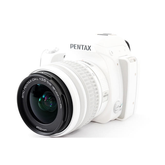 PENTAX(ペンタックス)の☆2012万画素の高精細！ WiFiカード☆ペンタックス K-S1 ホワイト スマホ/家電/カメラのカメラ(デジタル一眼)の商品写真