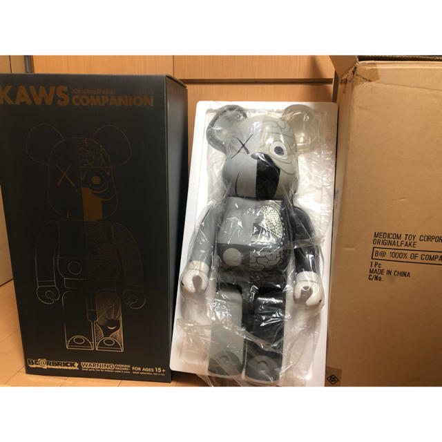 MEDICOM TOY(メディコムトイ)のtop様専用BE@RBRICK  KAWS 人体模型 1000％  エンタメ/ホビーのフィギュア(その他)の商品写真