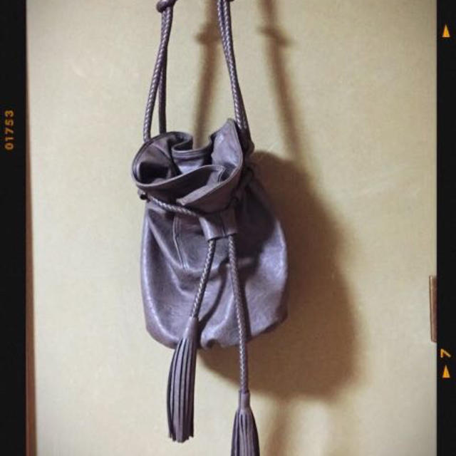 フリンジバック レディースのバッグ(ショルダーバッグ)の商品写真