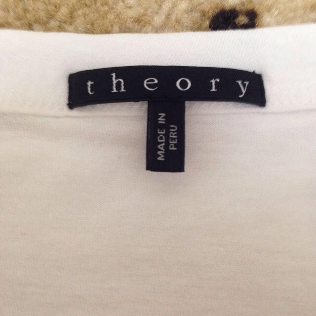 theory(セオリー)の《theory》Ｖネックシャツ メンズのトップス(Tシャツ/カットソー(半袖/袖なし))の商品写真
