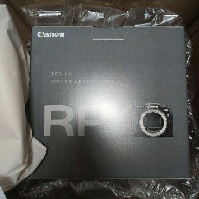 Canon(キヤノン)の【新品・未開封】キヤノン EOS RP  マウントアダプターキット スマホ/家電/カメラのカメラ(ミラーレス一眼)の商品写真