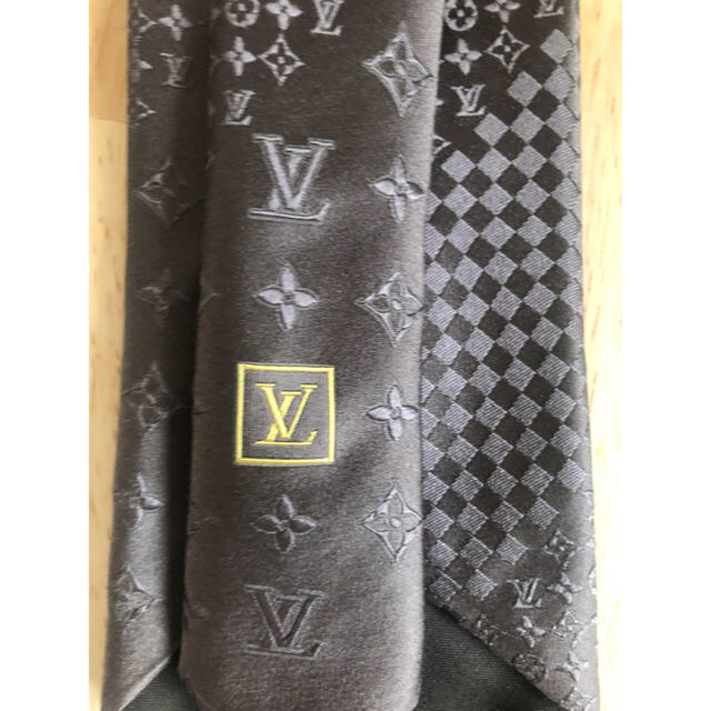 LOUIS VUITTON(ルイヴィトン)のLouis VUITTON ネクタイ メンズのファッション小物(ネクタイ)の商品写真