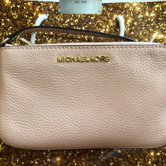 Michael Kors(マイケルコース)のMICHEAL KORSポーチ レディースのファッション小物(ポーチ)の商品写真