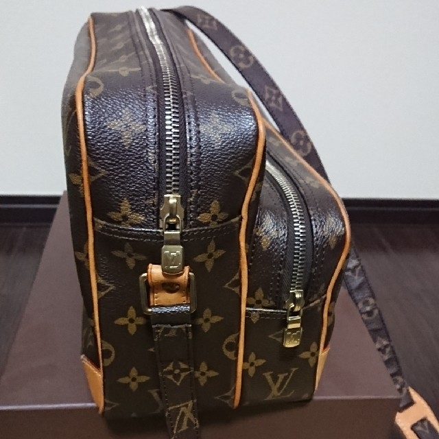 【8日まで期間限定価格】LOUIS VUITTON ナイル ショルダーバッグ 1