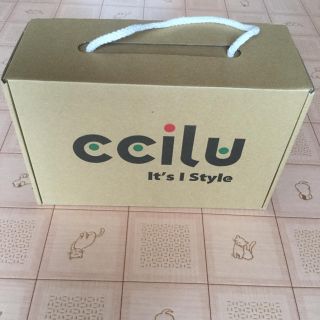 チル(ccilu)の靴空箱 チル (その他)