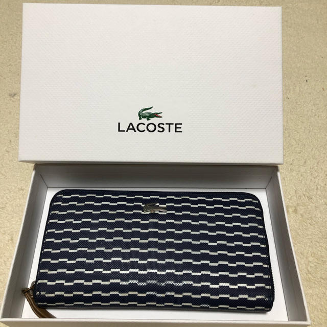 LACOSTE 財布