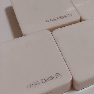 コスメキッチン(Cosme Kitchen)のrms beauty パウダーアイシャドウ(フェイスカラー)