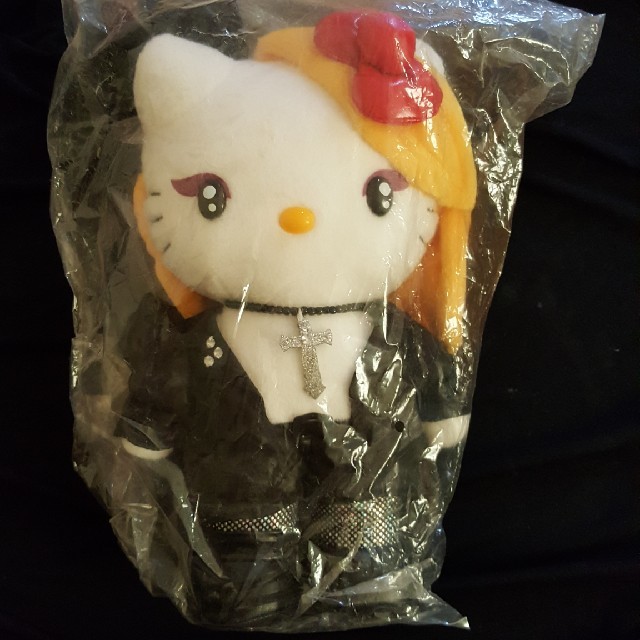 サンリオ(サンリオ)のYoshikitty　ぬいぐるみ　M エンタメ/ホビーのタレントグッズ(ミュージシャン)の商品写真