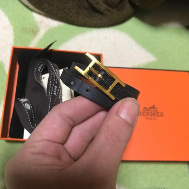 Hermes(エルメス)のエルメス 革 レザー ブレスレット　値下げ レディースのアクセサリー(ブレスレット/バングル)の商品写真