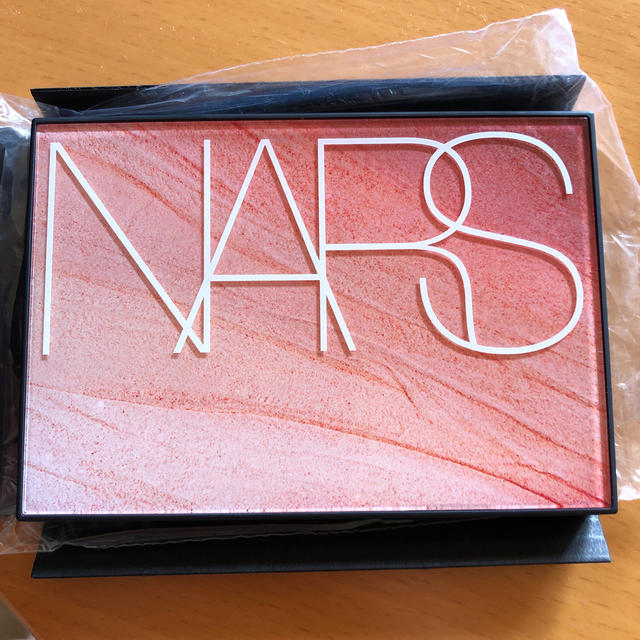 NARS(ナーズ)のNARS ホットナイツ フェースパレット コスメ/美容のベースメイク/化粧品(フェイスカラー)の商品写真