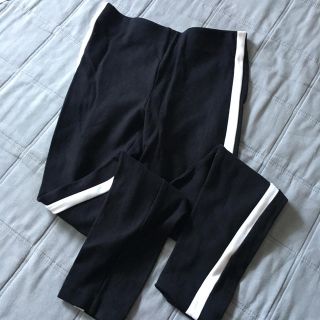 ザラ(ZARA)のZARA♡ラインレギンス(レギンス/スパッツ)