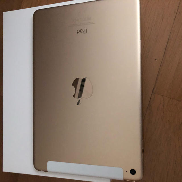 タブレットiPad mini4 32GB simフリー