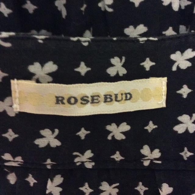 ROSE BUD(ローズバッド)のROSE BUDクローバー柄ワンピース レディースのワンピース(ミニワンピース)の商品写真
