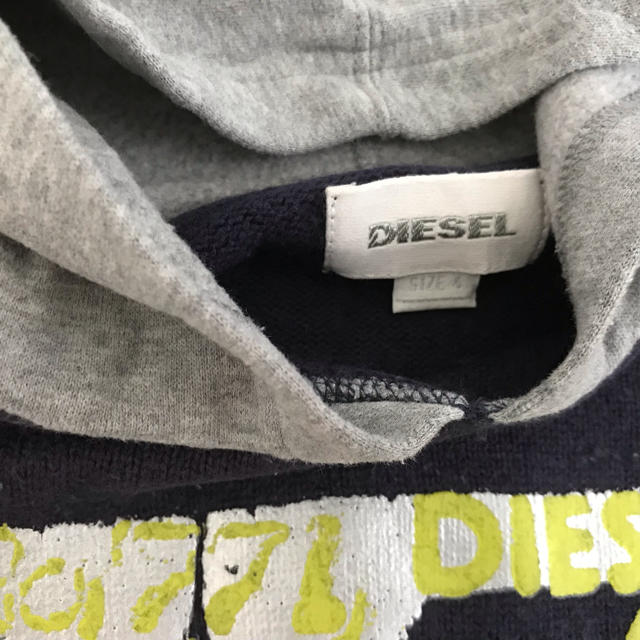 DIESEL(ディーゼル)のDIESEL 異素材 トレーナー  パーカー size4 95 100 キッズ/ベビー/マタニティのキッズ服男の子用(90cm~)(Tシャツ/カットソー)の商品写真