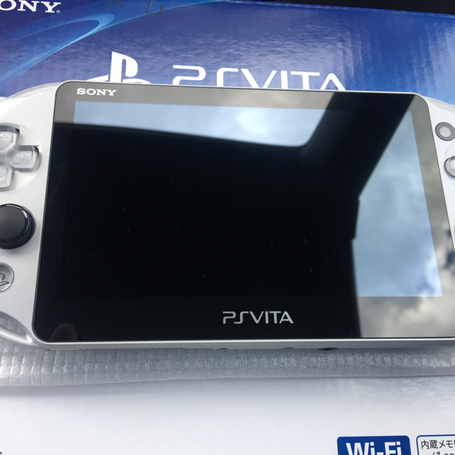 PlayStation Vita(プレイステーションヴィータ)のpsvita  りょうさん専用 エンタメ/ホビーのゲームソフト/ゲーム機本体(携帯用ゲーム機本体)の商品写真