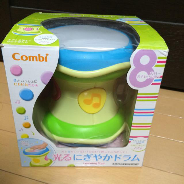 Combi 光るドラム 赤ちゃんおもちゃの通販 By It S Showtime ラクマ