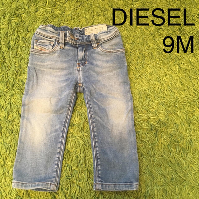 DIESEL(ディーゼル)の【専用】DIESELディーゼル デニムジーンズ9M80 キッズ/ベビー/マタニティのベビー服(~85cm)(パンツ)の商品写真