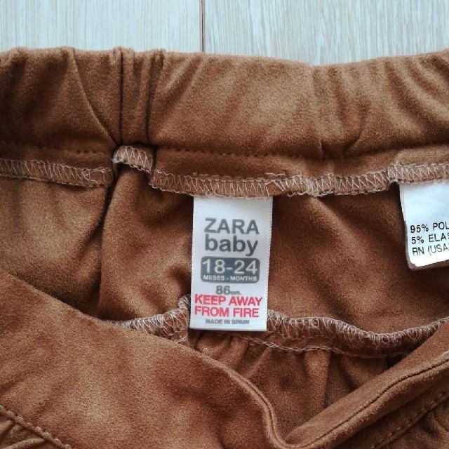 ZARA KIDS(ザラキッズ)のZARA baby スカート 86cm 秋冬物 キッズ/ベビー/マタニティのキッズ服女の子用(90cm~)(スカート)の商品写真