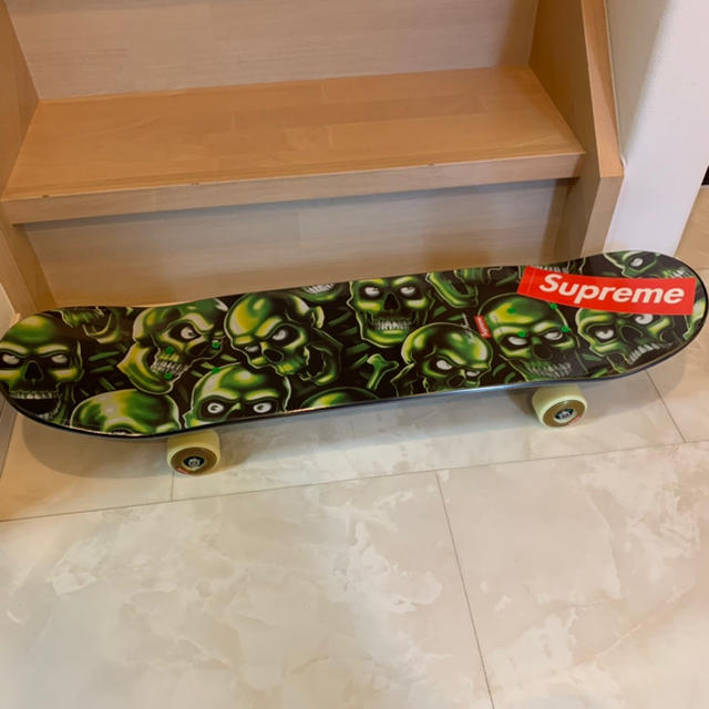 Supreme skull pile skateboard deck