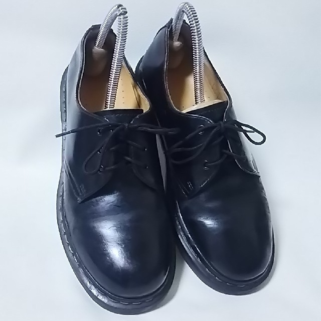 Dr.Martens(ドクターマーチン)の
絶対王道!ドクターマーチンビンテージ3ホールローファー黒ビンテージ24


 レディースの靴/シューズ(ローファー/革靴)の商品写真