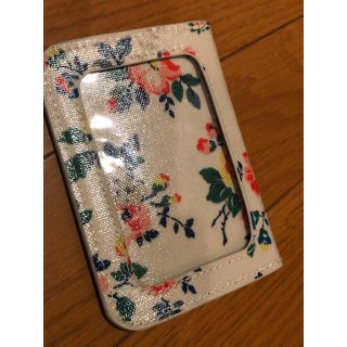 キャスキッドソン(Cath Kidston)の新品 キャスキッドソン カードケース 花柄(名刺入れ/定期入れ)