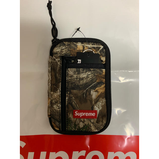 Supreme - Supreme Small Zip Pouch Real Tree Camoの通販 by 777's ...