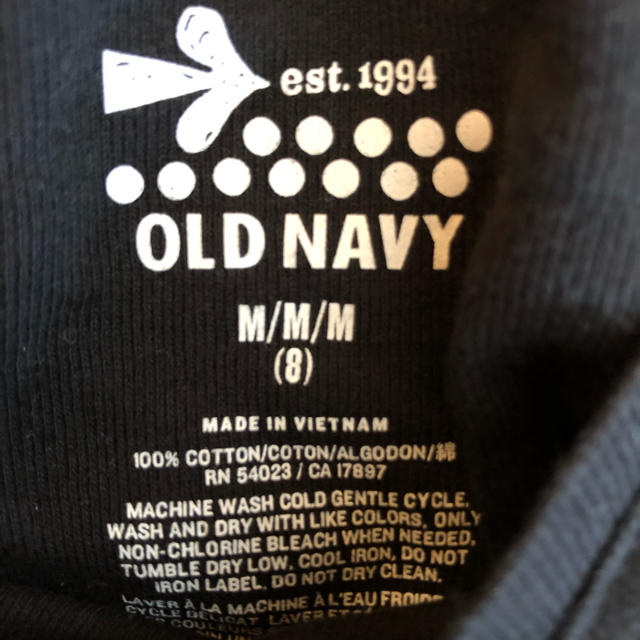 Old Navy(オールドネイビー)のオールドネイビー 黒半袖カットソー 2枚セット 120cm キッズ/ベビー/マタニティのキッズ服女の子用(90cm~)(Tシャツ/カットソー)の商品写真