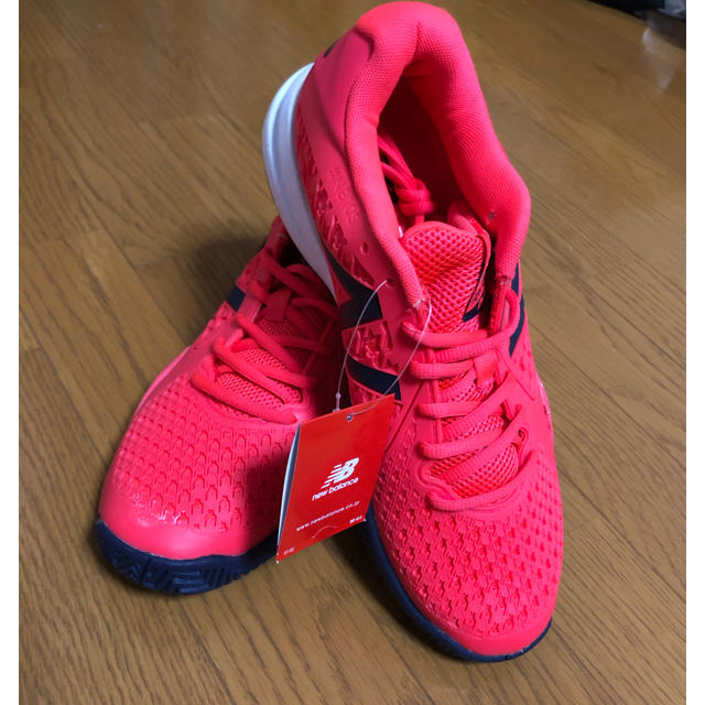 New Balance(ニューバランス)のけんブー様専用！！ニューバランス テニスシューズ 新品・未使用 スポーツ/アウトドアのテニス(シューズ)の商品写真