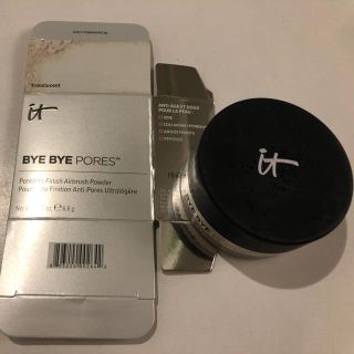 セフォラ(Sephora)のit cosmetics bye bye bores(フェイスパウダー)