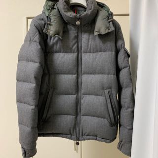 モンクレール(MONCLER)の【超希少】1日限定値下げモンクレールのモンジュネーブル グレー(ダウンジャケット)