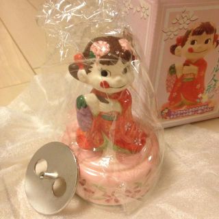 ペコちゃん オルゴール人形(ぬいぐるみ)