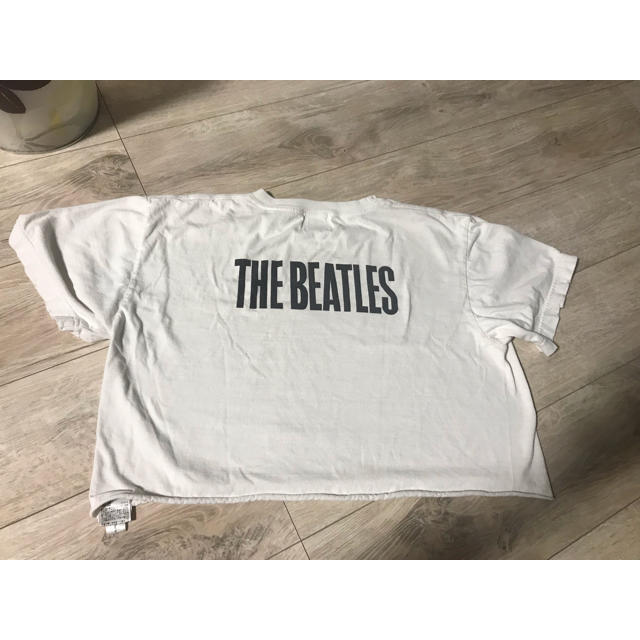 Ameri VINTAGE(アメリヴィンテージ)のTHE BEATLES CUT OFF TEE レディースのトップス(Tシャツ(半袖/袖なし))の商品写真