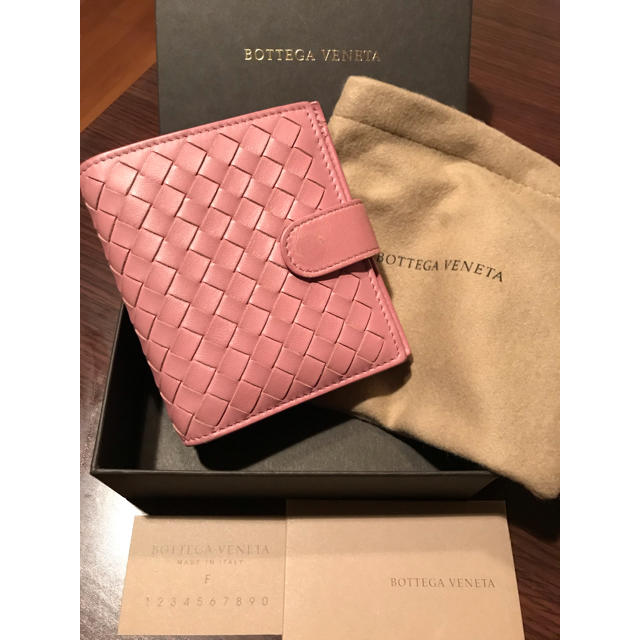 BottegaVeneta ピンクボッテガべネタラウンドシップ折財布