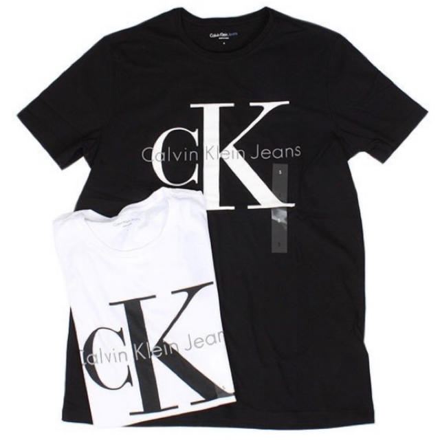 Calvin Klein(カルバンクライン)の【L】 Calvin Klein Jeans ［LOGO tee］【SALE】 レディースのトップス(Tシャツ(半袖/袖なし))の商品写真