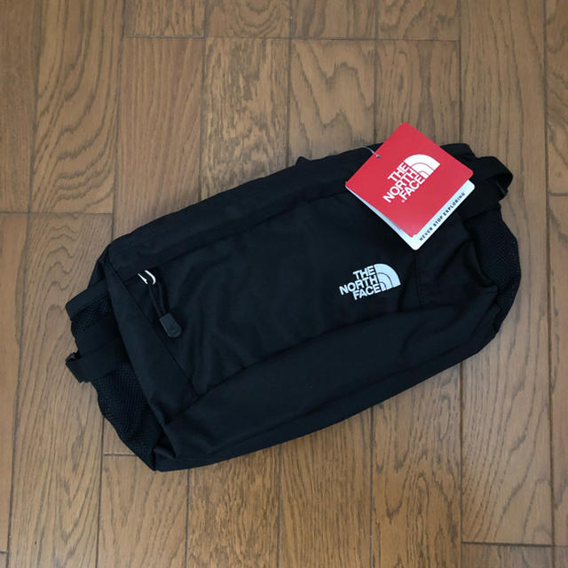 THE NORTH FACE(ザノースフェイス)の値引きセール ノースフェイス クラシックカンガ ウエストバック ボディバック レディースのバッグ(ボディバッグ/ウエストポーチ)の商品写真