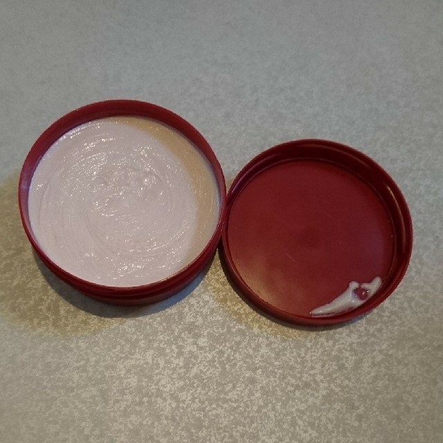 THE BODY SHOP(ザボディショップ)のボディバター ストロベリー コスメ/美容のボディケア(ボディクリーム)の商品写真