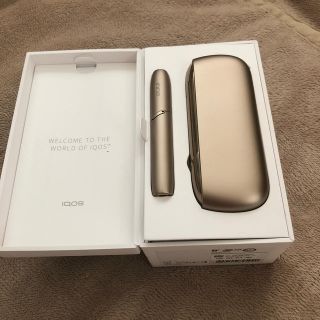 アイコス(IQOS)のアイコス3 ゴールド(タバコグッズ)