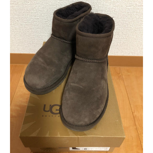 UGG CLASSIC MINI チョコレート