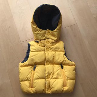 ベビーギャップ(babyGAP)のベビーギャップ ダウンベスト　10月で削除します！(ジャケット/コート)