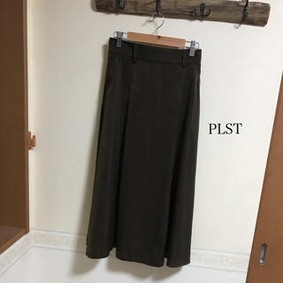プラステ(PLST)のPLST 起毛サテンミモレ丈フレアースカート XS(ロングスカート)
