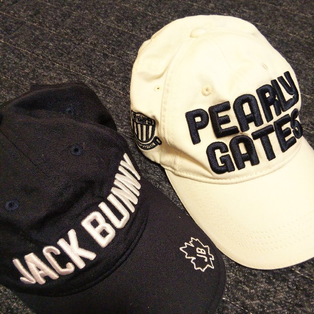 PEARLY GATES(パーリーゲイツ)のトーミー0408様専用★PEARY GATES キャップ 2個セット スポーツ/アウトドアのゴルフ(ウエア)の商品写真