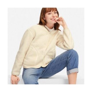 ユニクロ(UNIQLO)のユニクロ ボアフリースノーカラージャケットS(ノーカラージャケット)