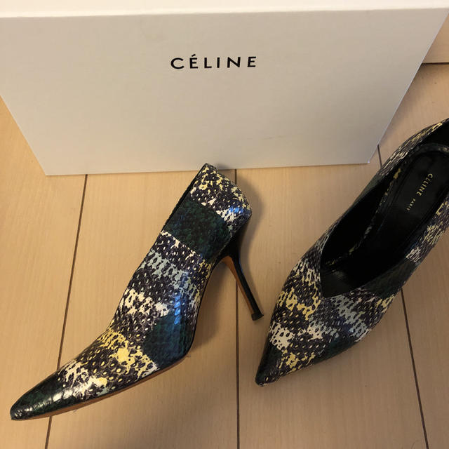 celine - セリーヌのパンプス