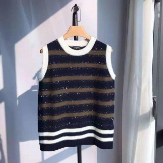 シャネル ニット/セーター(レディース)の通販 900点以上 | CHANELのレディースを買うならラクマ